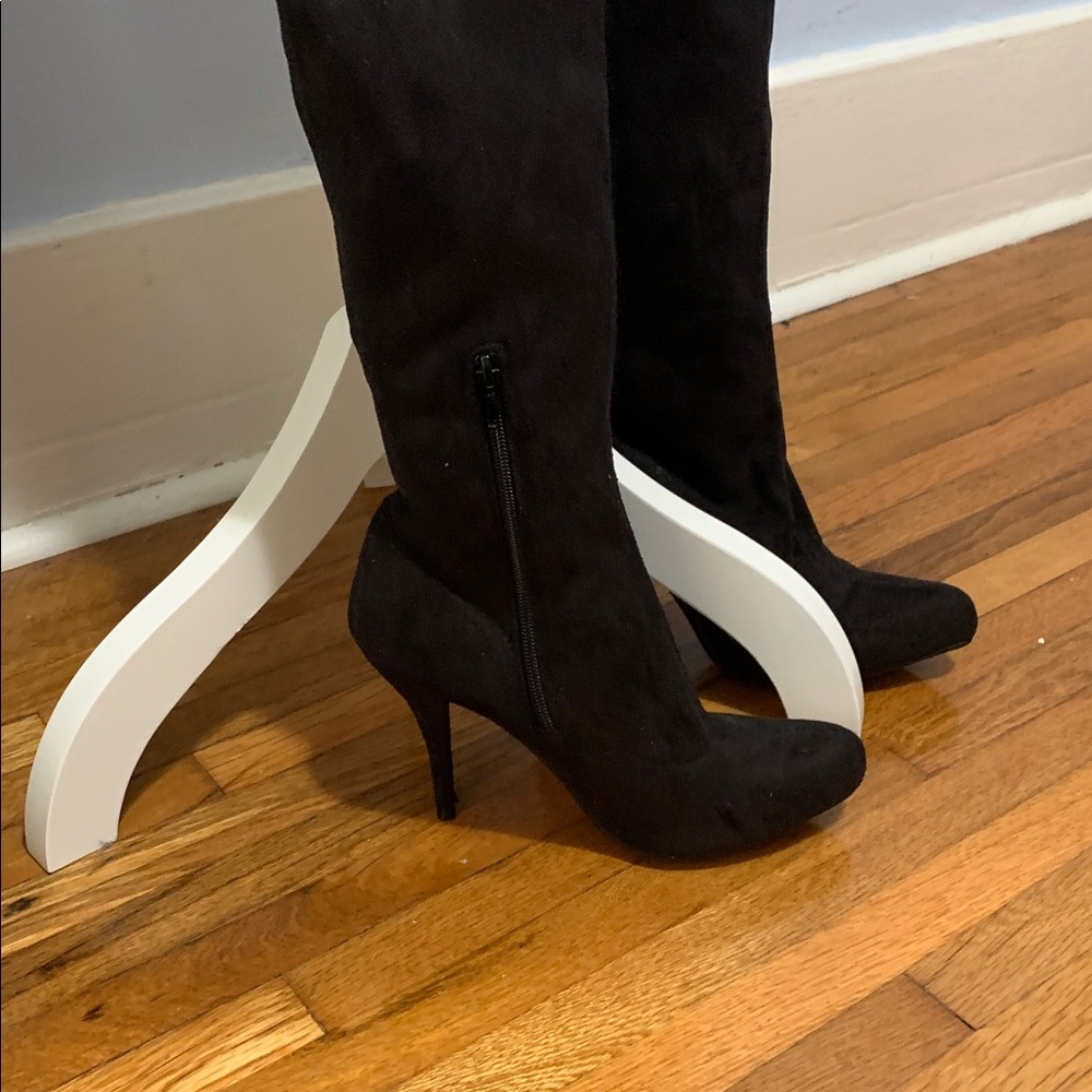 Black Faux suede thigh, high boots size 8 1/2 - Picture 3 of 5